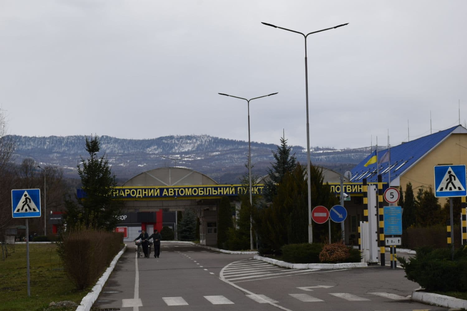 Суд над грабіжником пенсіонерки та ухилянт з Полтави на кордоні — головне за 10 грудня
