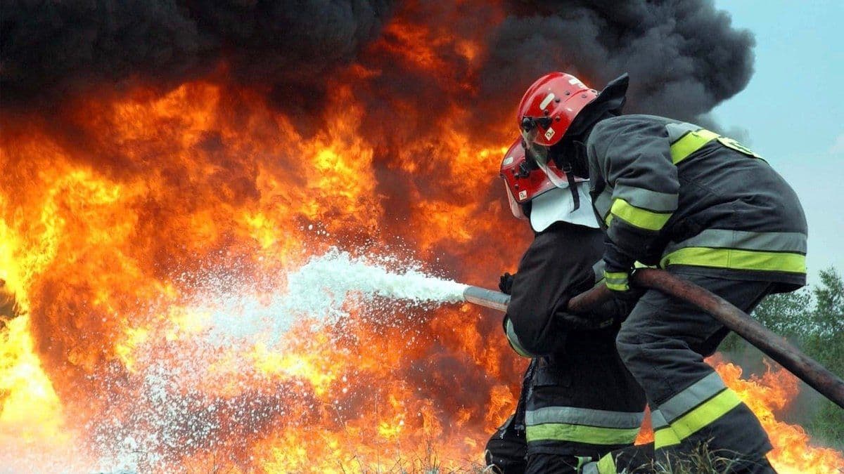 Пожежа на Кременчуцькій ТЕЦ не пов'язана з військовими діями — Лєднік