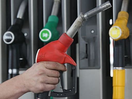 В Україні дешевшає пальне: на скільки і на яких АЗС