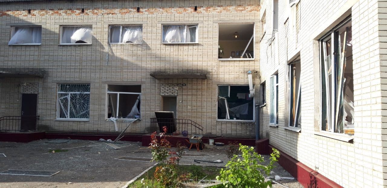 Сьогодні вранці ворог завдав п'ять ракетних ударів по Охтирці: є поранені