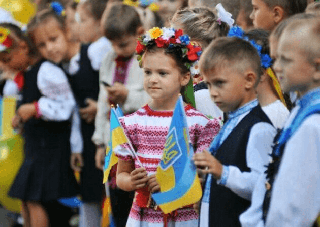 Встигніть подати вчасно: у Полтаві триває прийом документів на вступ до першого класу