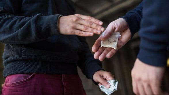 На Полтавщині у 19-річного хлопця знайшли наркотики