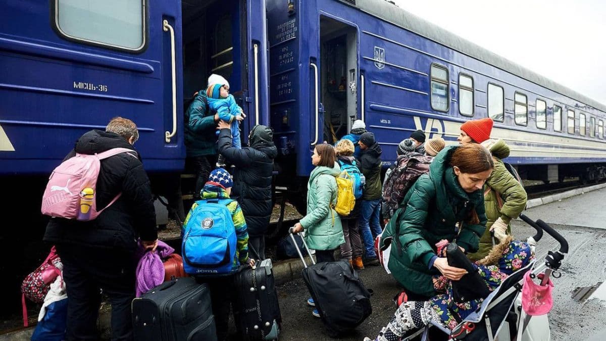 Скільки жителів Полтавщини виїхали за кордон через повномасштабну війну