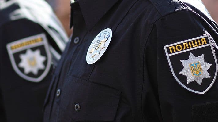 Підозра полтавському посадовцю та побиття ветерана — головне за 6 листопада