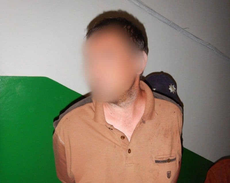 На Полтавщині чоловік вдарив ножем знайомого під час сварки