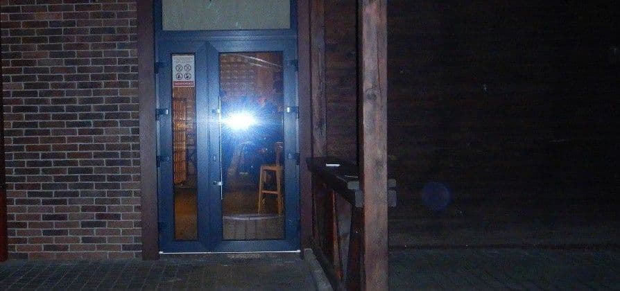 У Полтаві в кафе чоловіка вдарили ножем