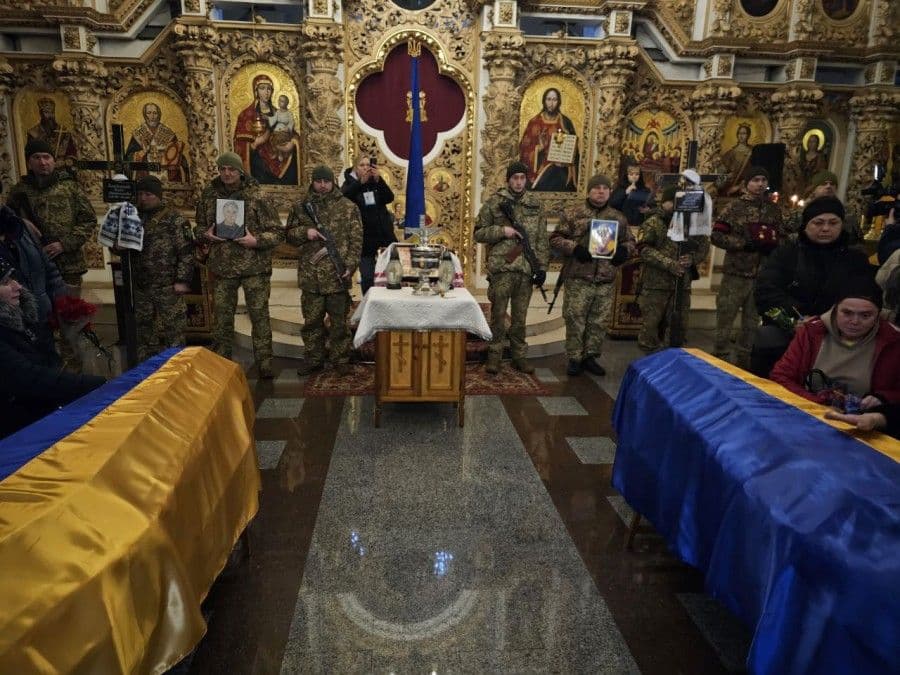 У Полтаві попрощалися з двома воїнами