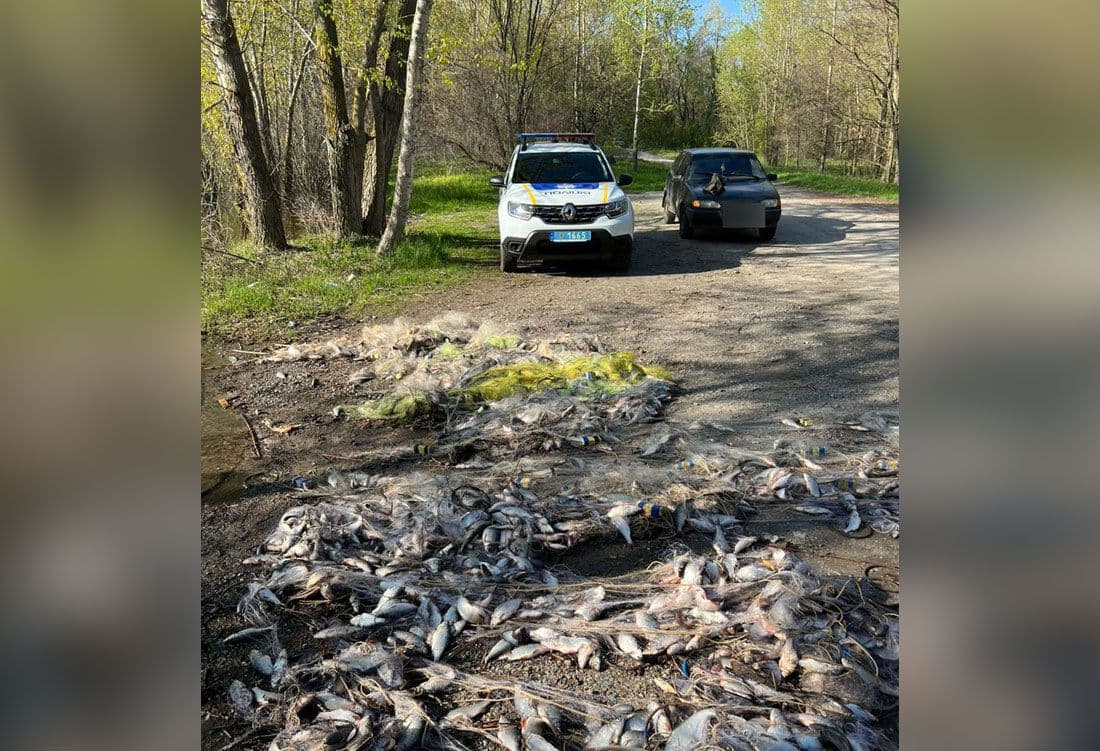 З водойми на Полтавщині дістали близько трьох кілометрів браконьєрських сіток