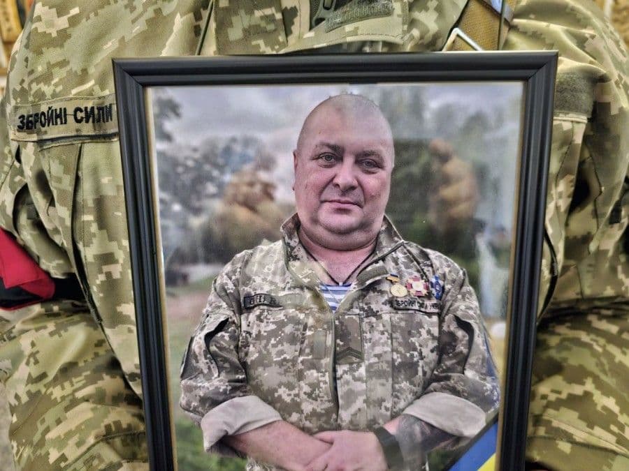 Полтава попрощалася із воїном Віталієм Пашком