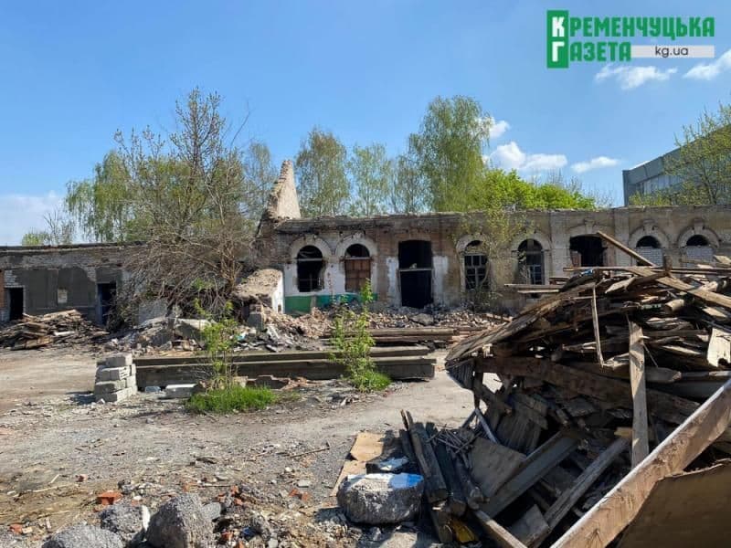 У Кременчуці розбирають занедбану синагогу, щоб звести на її місці ЖК