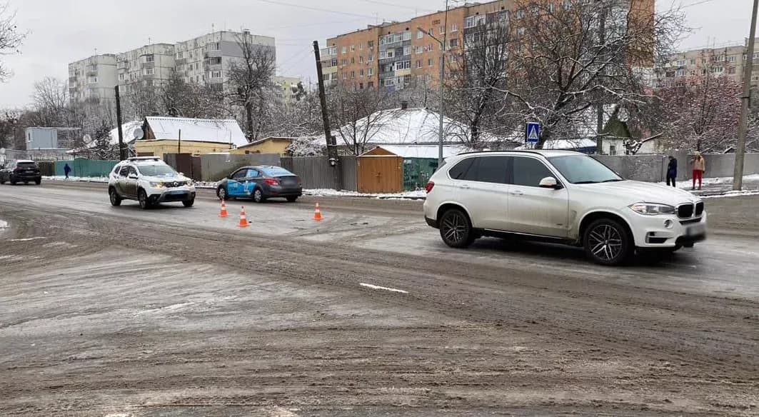 У Полтаві на «зебрі» жінка на BMW збила дитину