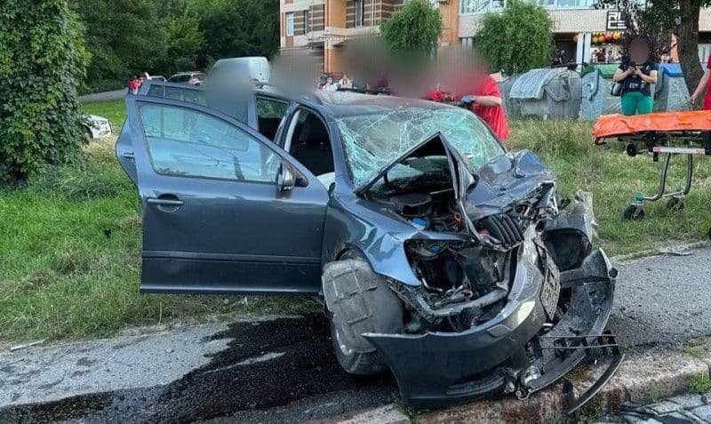 У Полтаві суд визнав винним 21-річного водія Lexus, який скоїв аварію на Небесної Сотні