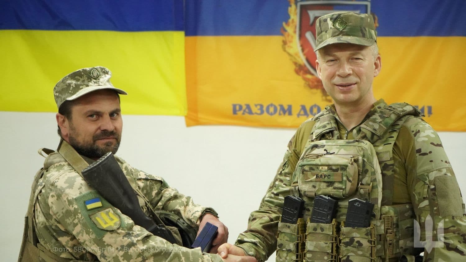 Воїн з Полтавщини отримав нагороду від Головнокомандувача ЗСУ