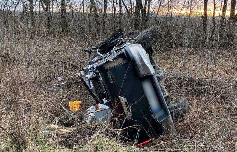 На Полтавщині зіткнулися легковик та пасажирський автобус: є постраждалі