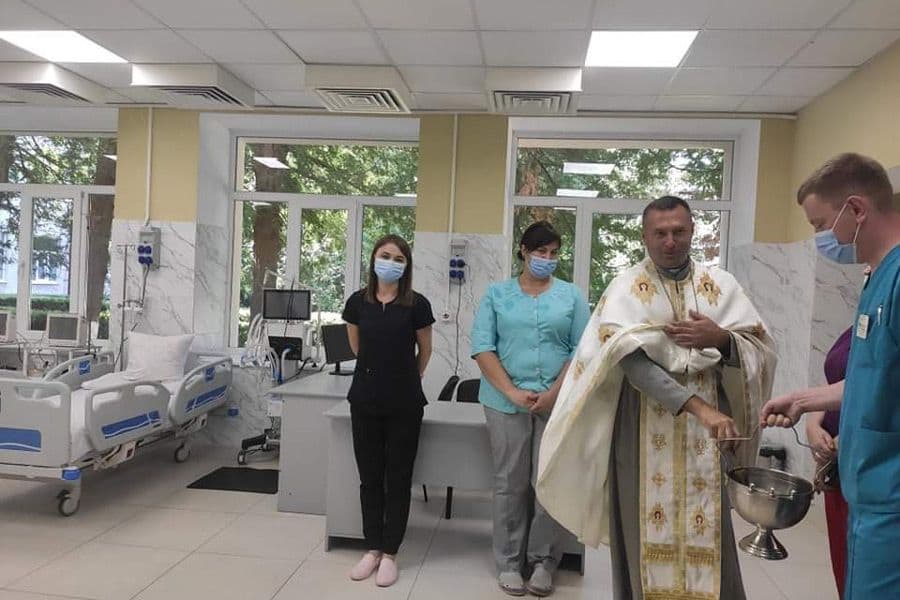 У полтавських лікарнях з‘явиться штатний священник
