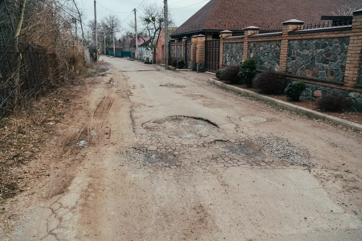 Превентивні відключення світла та перейменування площі Зигіна — головне за 26 січня