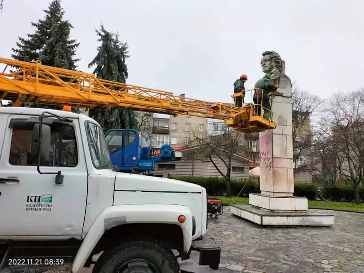 Полтавщина на сьомому місці за кількістю демонтованих за рік радянських пам'яток