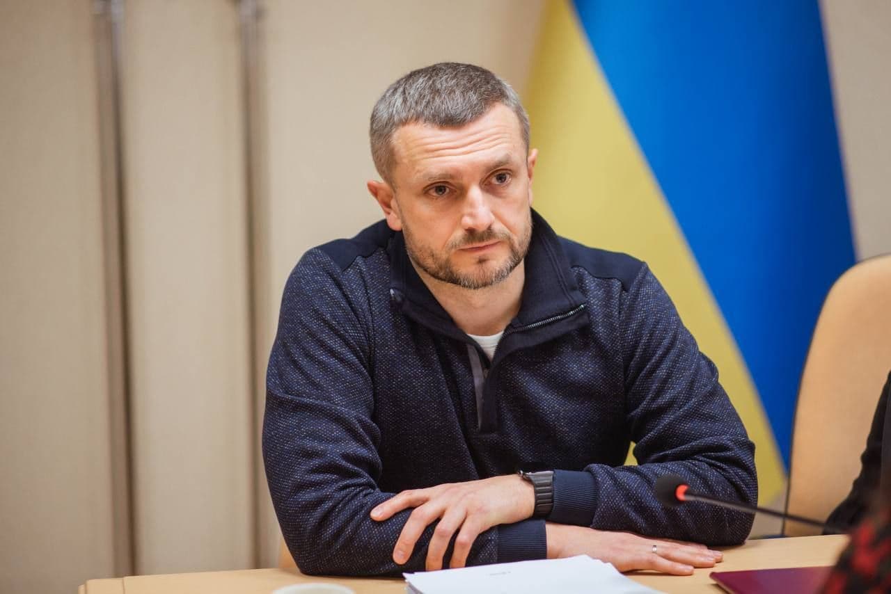 Давайте будемо відвертими — доріг у нас вже немає