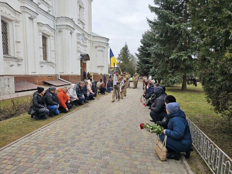 Полтава попрощалася з воїном Сергієм Кирячком
