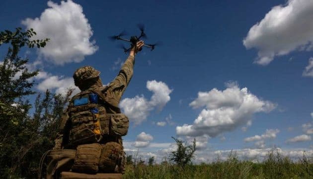 Полтавські аеророзвідники знищили броньовану машину ворожої піхоти