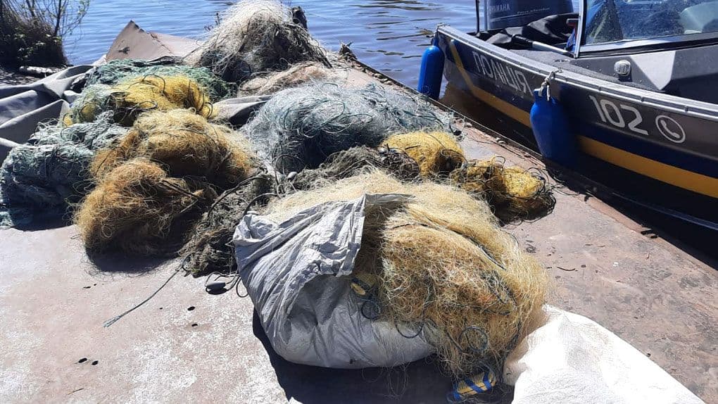 З водойми на Полтавщині дістали понад півтора кілометри браконьєрських сіток