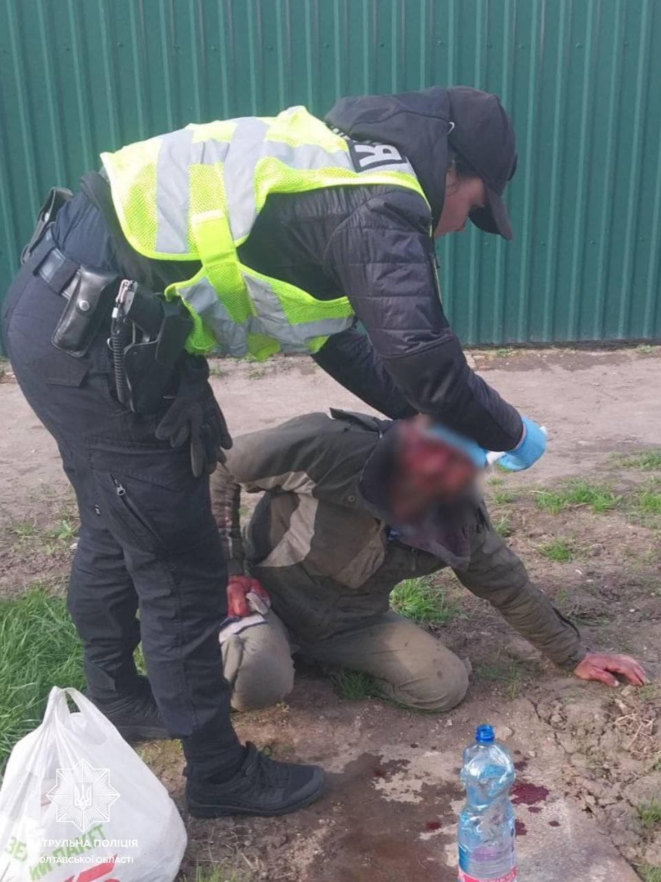 На вулиці Полтави знайшли скривавленого чоловіка