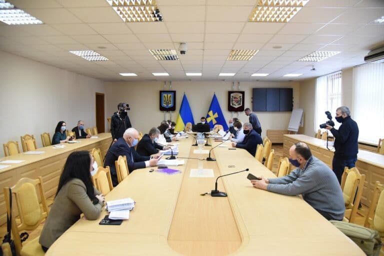 У Полтавській облраді вирішили, що робити з "Полтавафарм"