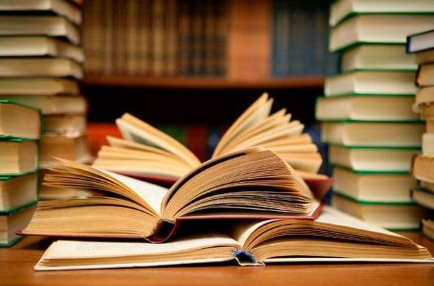 На Полтавщину продовжують завозити підручники