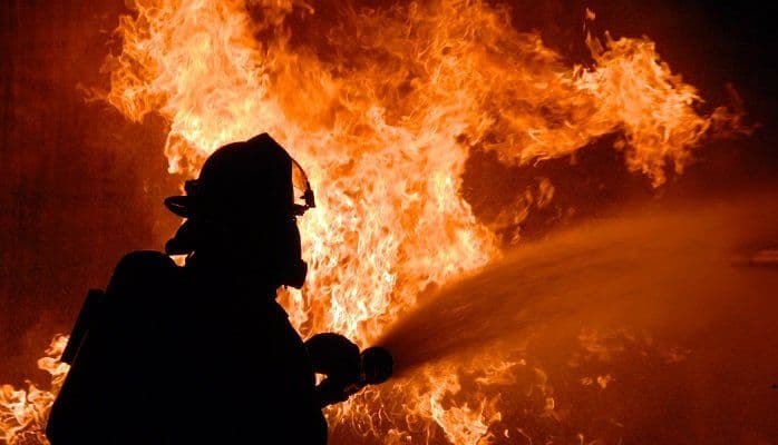 У Полтаві чути звуки вибухів — пожежа в районі ГРЛ (оновлюється)