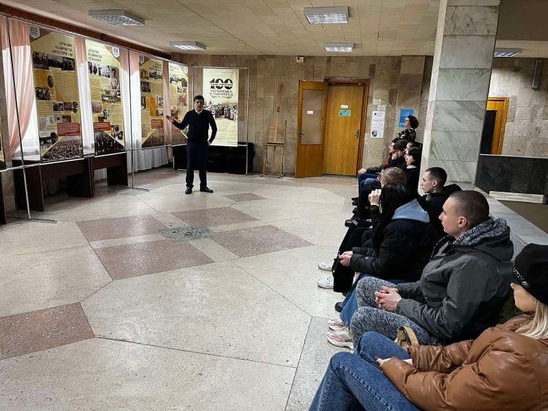 «Столітня боротьба»: у Полтаві відкрили виставку про початок війни з росією