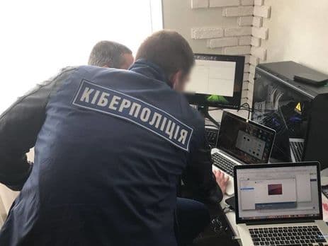 Кіберполіція Полтавщини викрила шахраїв, які ошукали людей на понад мільйон гривень