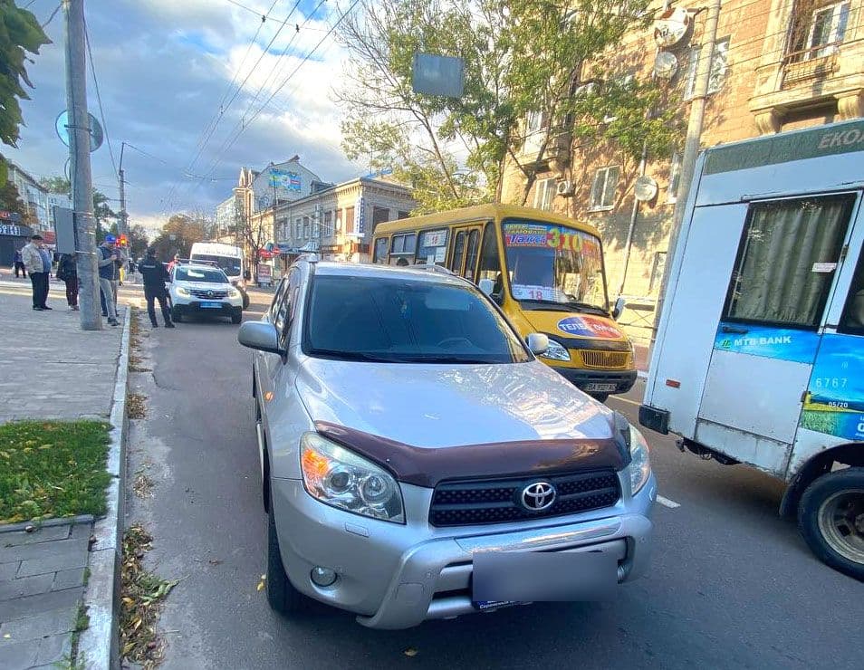 На Полтавщині водійка Toyota збила 14-річну дівчину