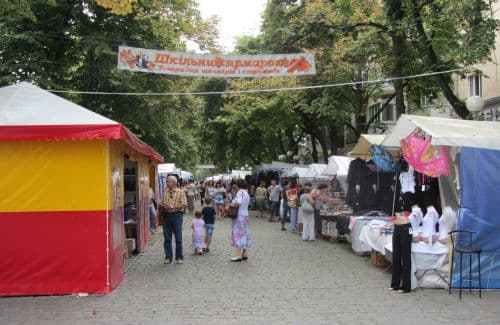 У Полтаві не дозволяють проводити шкільний ярмарок