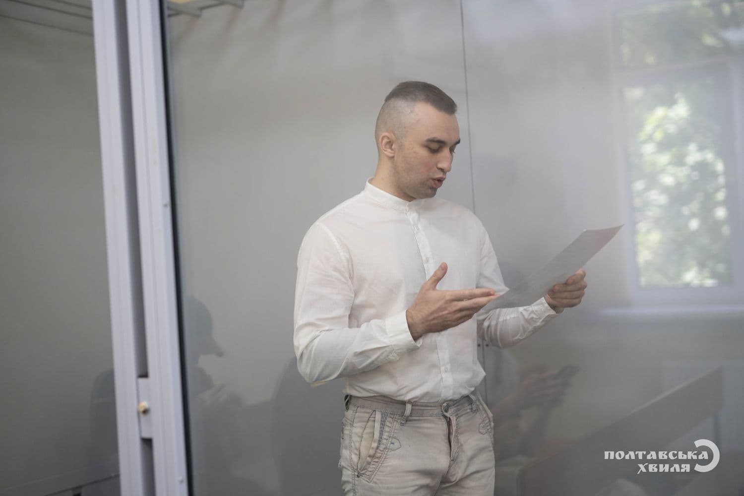 Пʼять років тюрми та 400 тисяч на ЗСУ — деталі вироку блогеру Денису Корнєєву