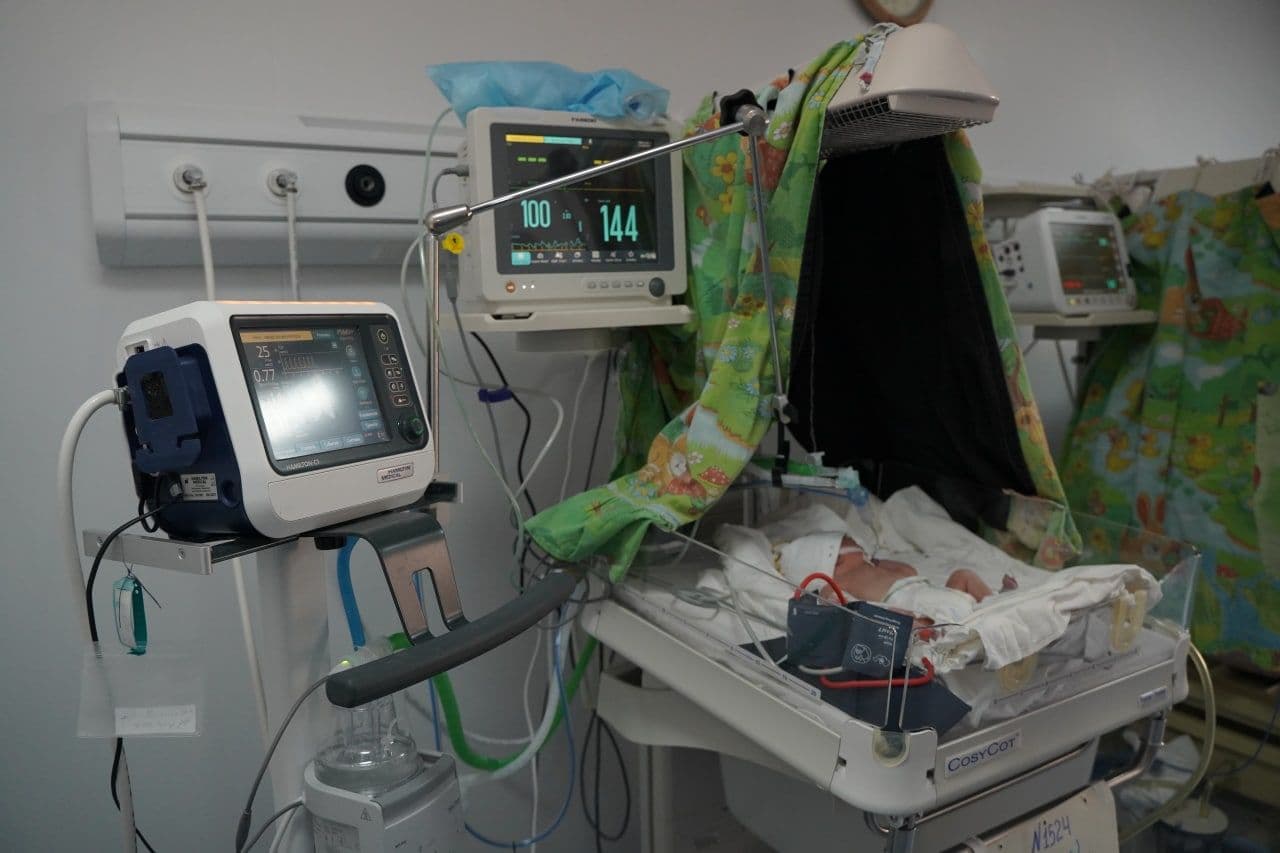 Пологові будинки Полтавщини отримали сучасне медобладнання від ЮНІСЕФ