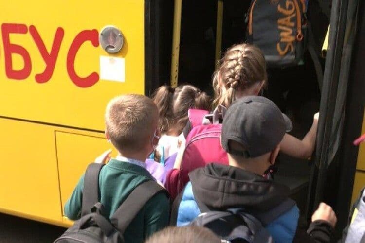 На Полтавщині судили матір школяра, який лаявся в автобусі