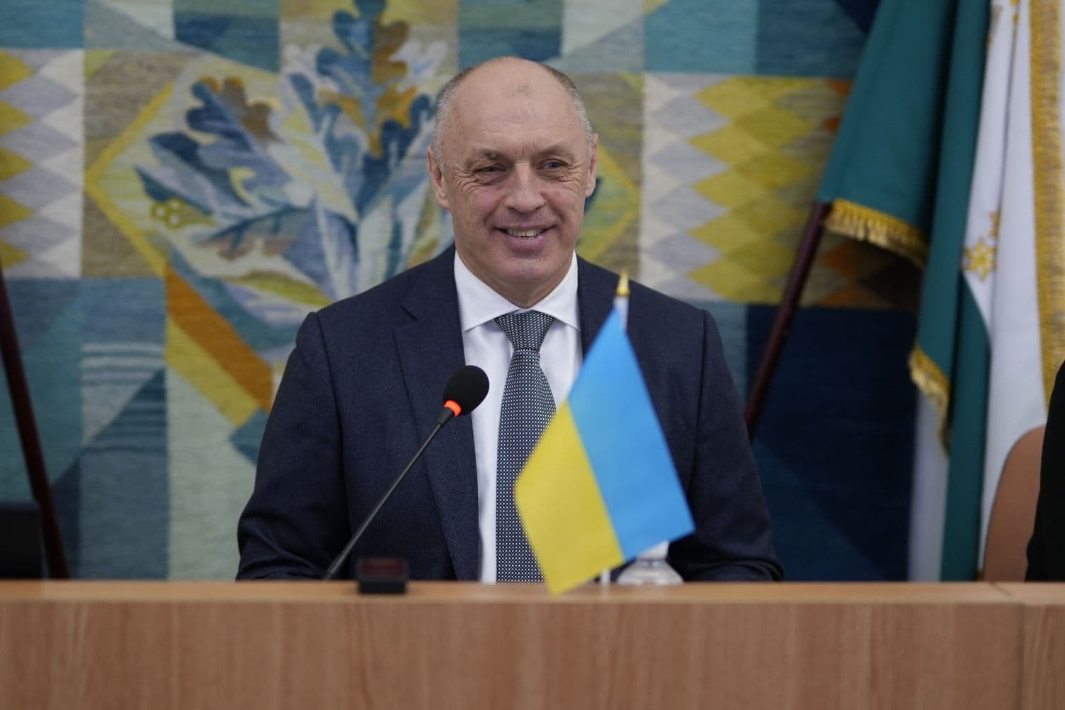 Мамай назвав обмалювання пам'ятника Пушкіну вандалізмом