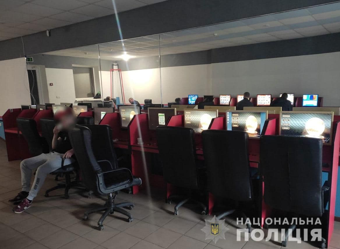 У Гадячі закрили нелегальний ігровий заклад