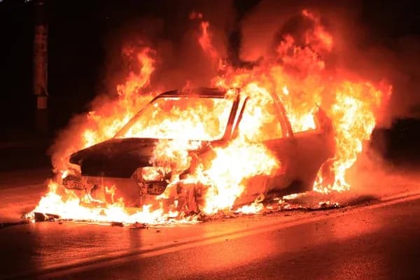 Унаслідок ДТП на Полтавщині загорілось авто