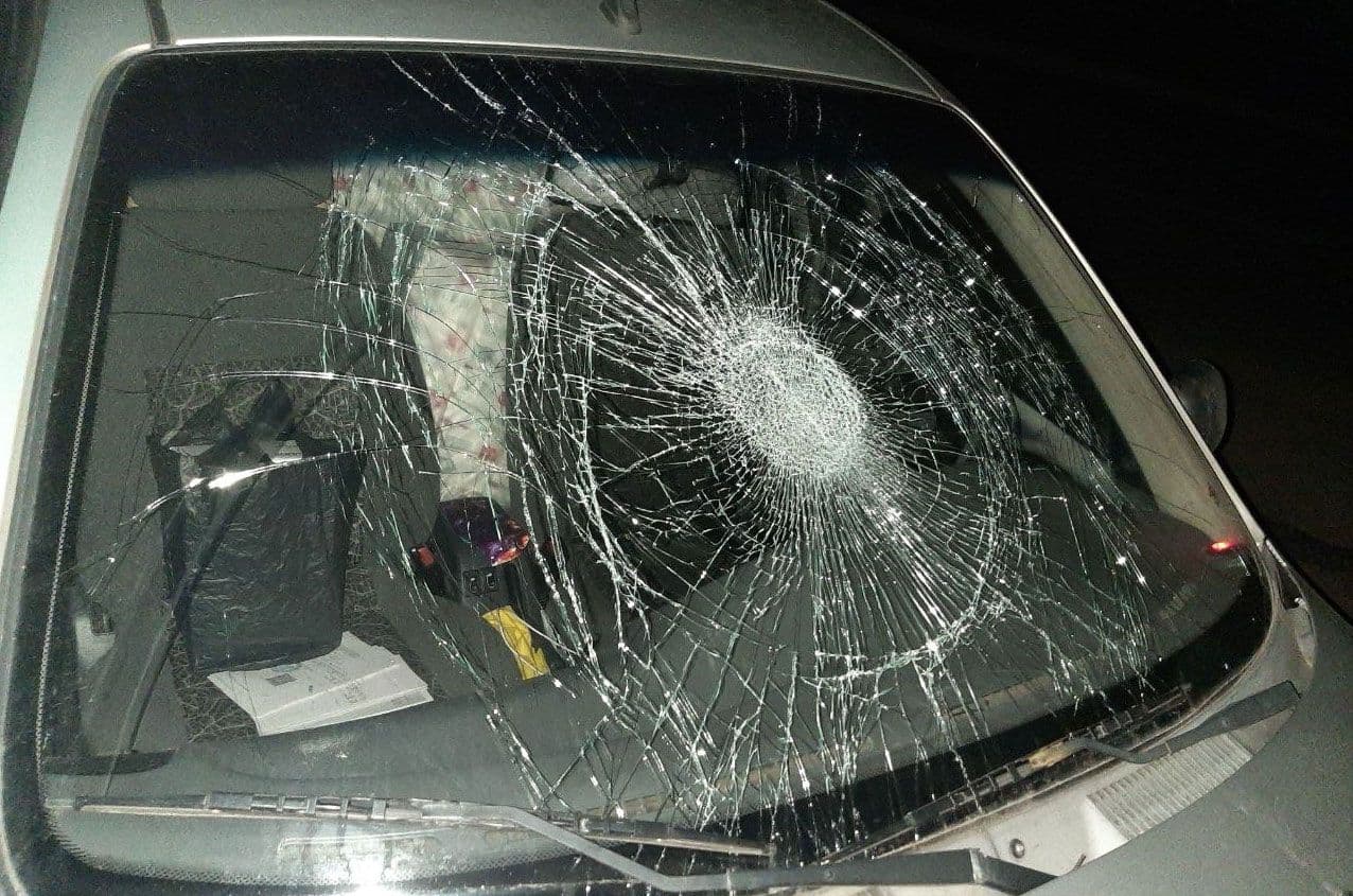 У Кременчуці чоловік стрибав на даху автомобілів: поліція почала розслідування