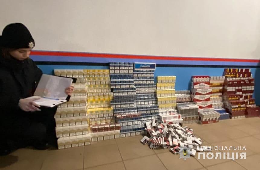 На Полтавщині жінка незаконно продавала тютюнові вироби