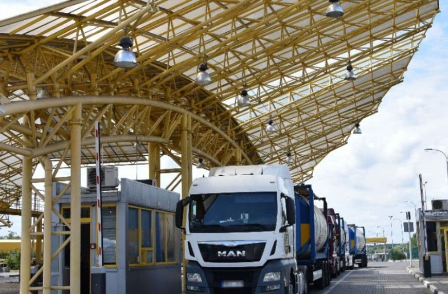 Полтавці зможуть стати в електронну чергу на перетин кордону