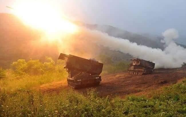Ворог веде штурмові дії, щоб заблокувати забезпечення наших військ — Генштаб