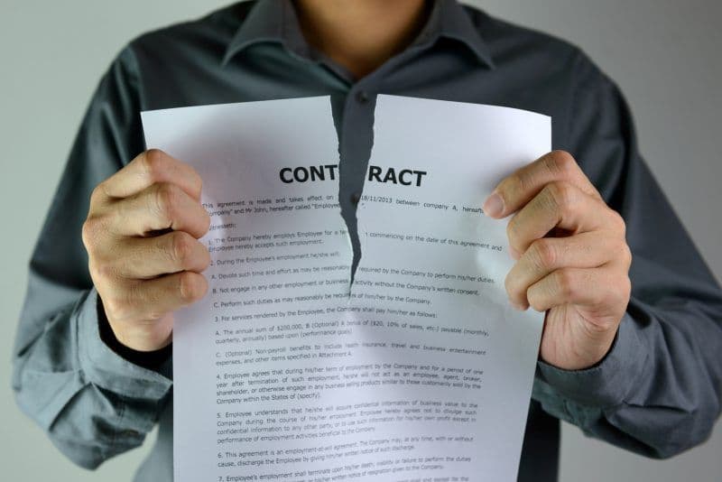 Чи можуть звільнити з роботи через війну: пояснює РНБО