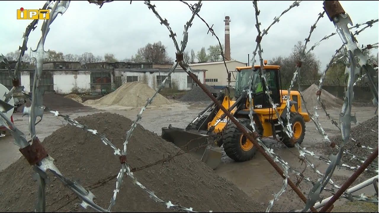 «Тремтить посуд у серванті» — полтавці стомилися від гучного підприємства під вікнами