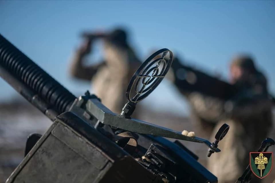 росіяни вдарили авіацією по цивільним та каратимуть за відсутність паспорта рф — Генштаб
