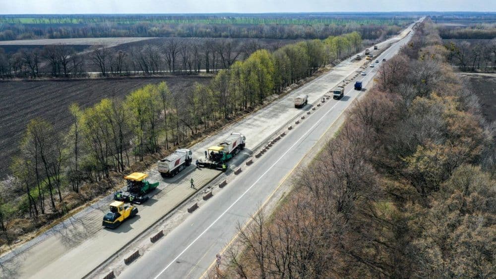 У китайської компанії відсудили мільйони за невиконаний ремонт дороги на Полтавщині