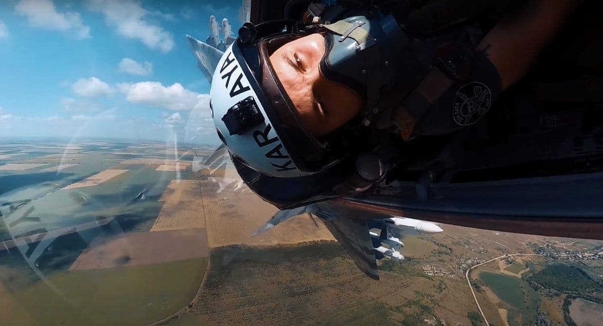 Коли Україна отримає західні F-16 — льотчик Karaya з Полтавщини дав інтерв'ю Лачену