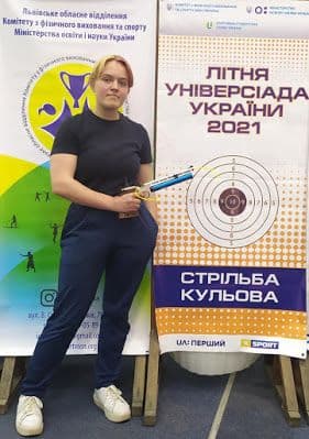 Уродженка Шишаччини перемогла на всеукраїнській універсіаді з кульової стрільби (відео)