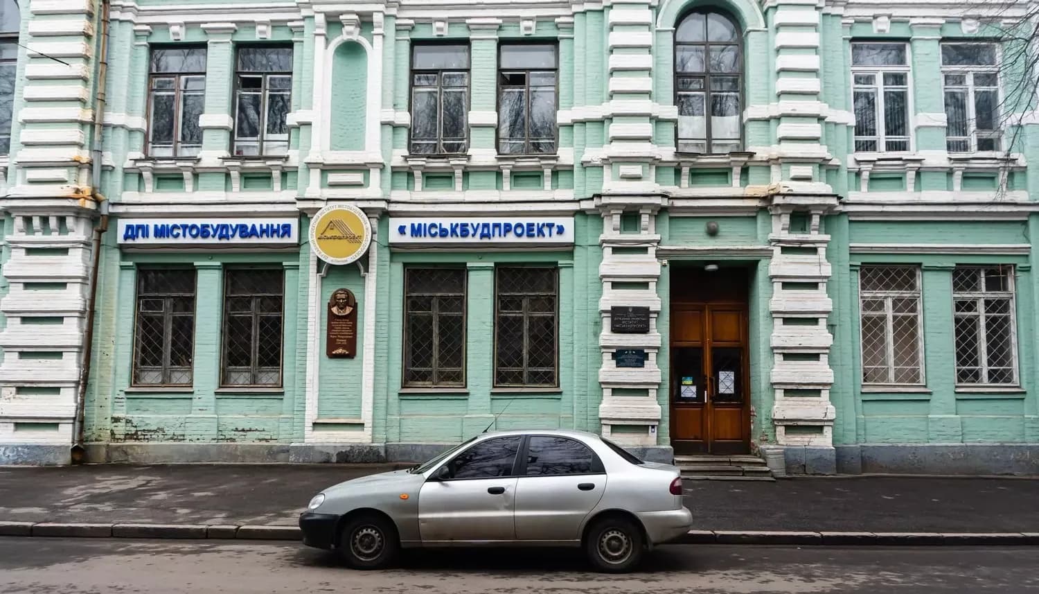 У Полтаві ремонтують будівлю теруправління ДБР за понад три мільйони гривень